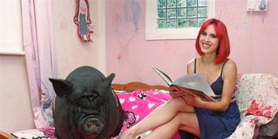 英國大學推出寵物豬緩解考生壓力